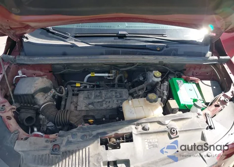 2021 Chevrolet Trax Fwd Lt z USA, uszkodzony, nr VIN KL7CJLSB3MB317790